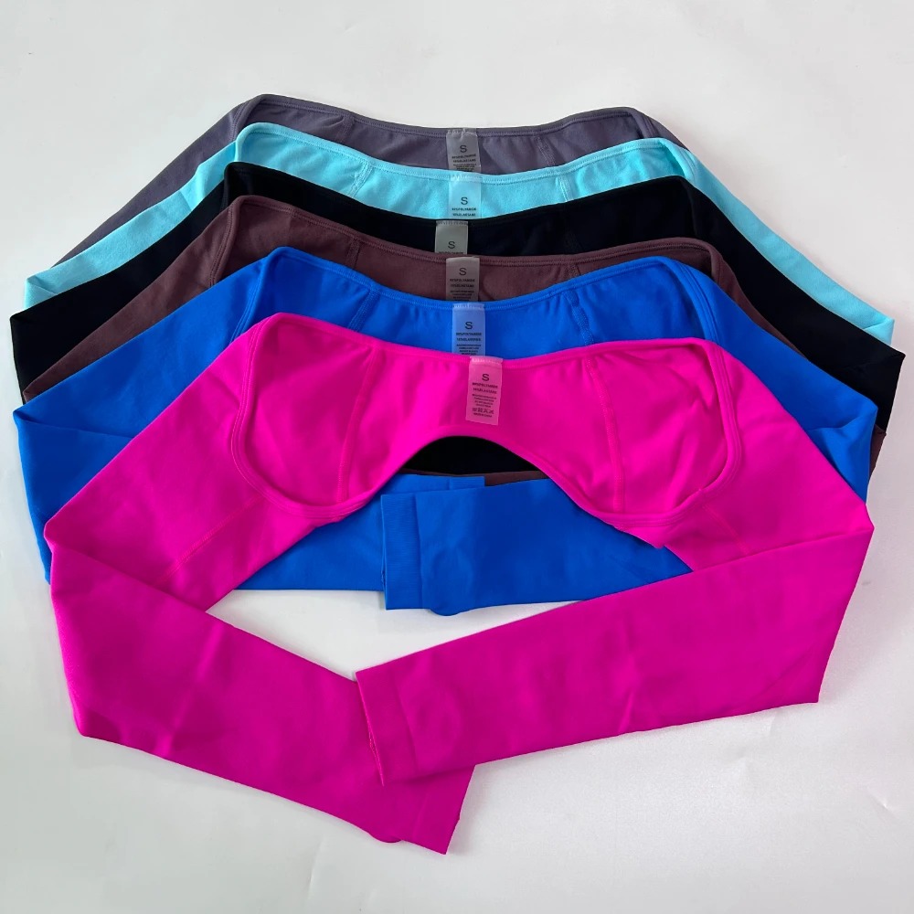 NO LOGO 3Pieces Gym Set Seamle - đánh giá và giá Yoga En Fitness